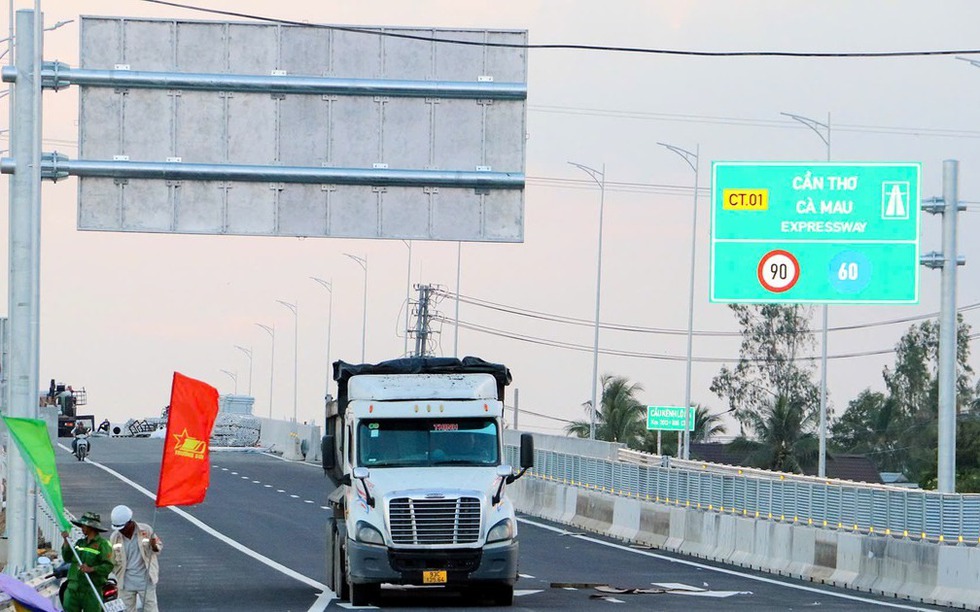 Tuyến cao tốc cuối cùng trên trục xương sống Bắc - Nam phía Đông hơn 27.000 tỷ chính thức thông xe