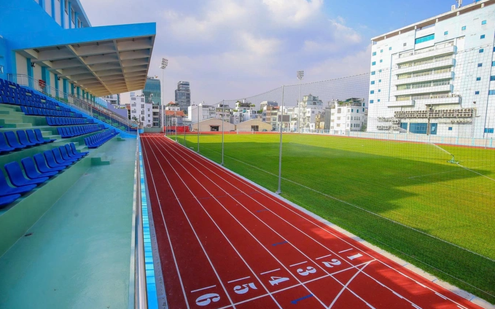 Sân vận động lâu đời tọa lạc tại ‘trái tim’ thành phố giàu nhất Việt Nam hoàn thành ‘lên đời’