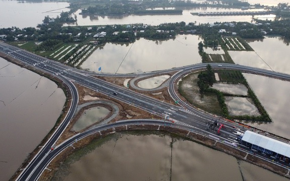 Chỉ ít ngày nữa, chính thức thông xe toàn tuyến cao tốc 27.000 tỷ kết nối 3 tỉnh thành ĐBSCL