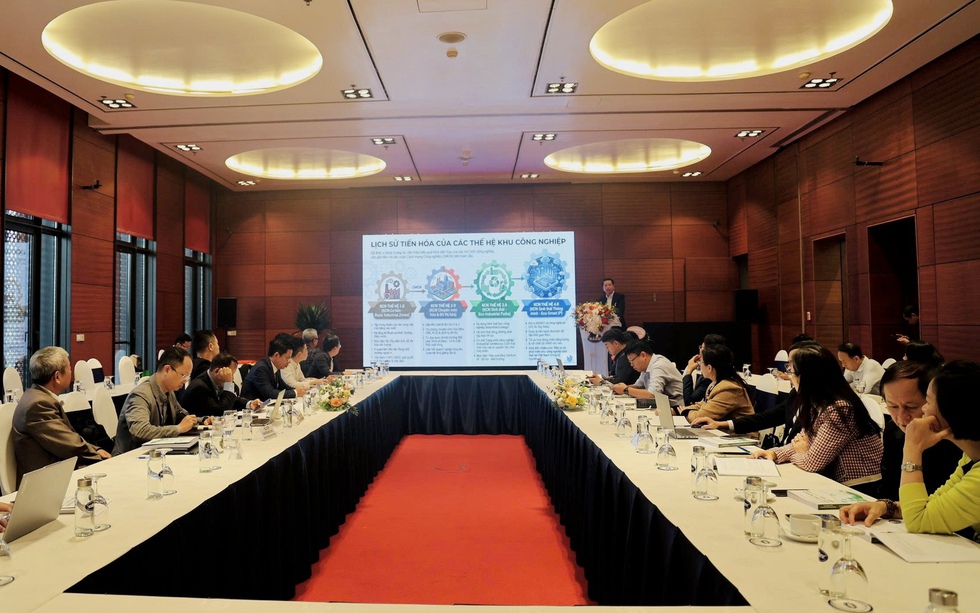 Ngập úng đô thị và yêu cầu đổi mới tư duy thoát nước: Từ “thoát thật nhanh” đến “thành phố bọt biển”