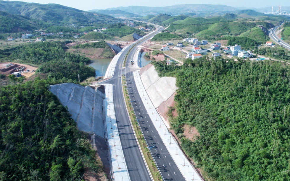 Đặc khu Vân Đồn (Quảng Ninh) sẽ khánh thành, khởi công 15 dự án 