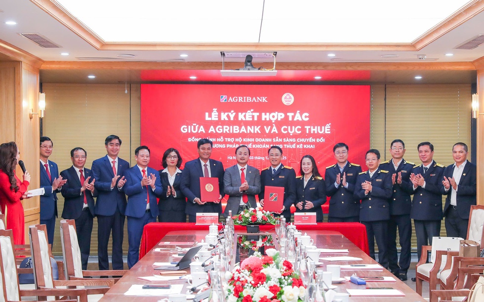 Agribank và Cục Thuế ký kết hợp tác, đồng hành hỗ trợ hộ kinh doanh sẵn sàng chuyển đổi từ phương pháp thuế khoán sang thuế kê khai