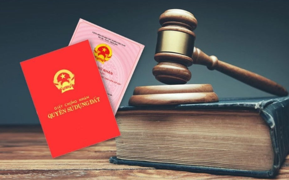 Có được tự ý sửa thông tin trên sổ đỏ không?