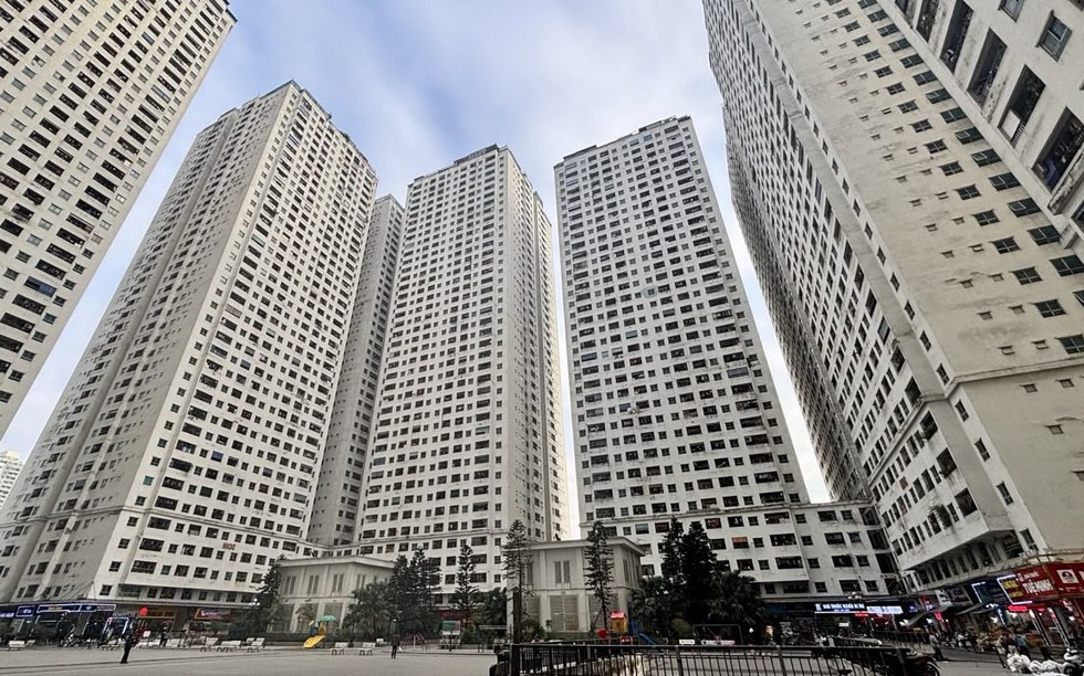 Giá chung cư đi ngang, lãi suất tăng: Nhà đầu tư lướt sóng đứng ngồi không yên