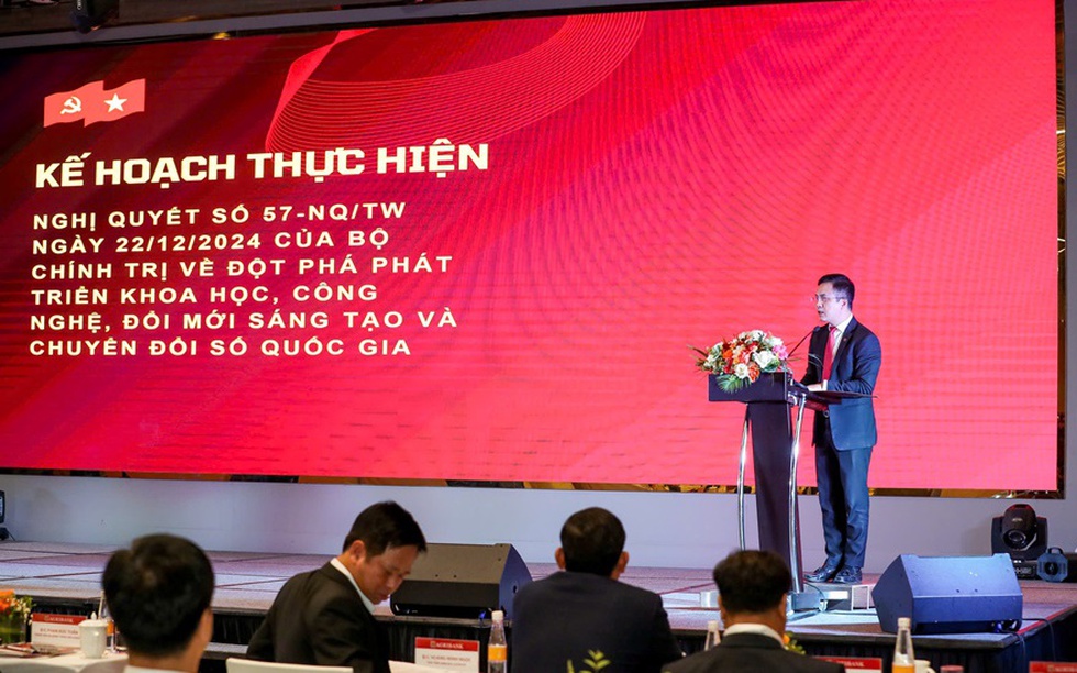 Tập trung toàn lực thúc đẩy đổi mới sáng tạo, phát triển khoa học công nghệ và chuyển đổi số tại Agribank