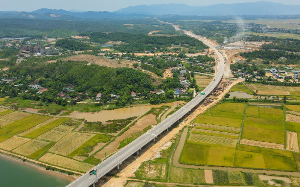 Sắp thông xe cao tốc 55km hơn 12.500 tỷ do Liên danh Sơn Hải thi công