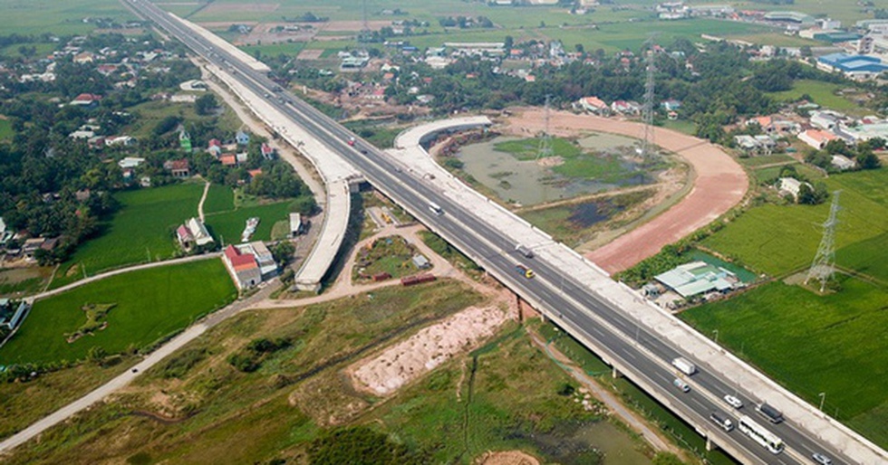 Kiên quyết không đội vốn, không kéo dài thời gian thực hiện các công trình, dự án quan trọng quốc gia