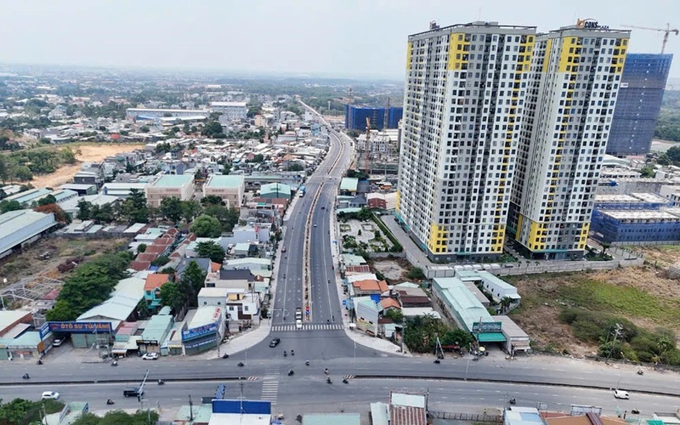 Thị trường bất động sản tháng 4/2025: Cuộc giảm tốc trên diện rộng