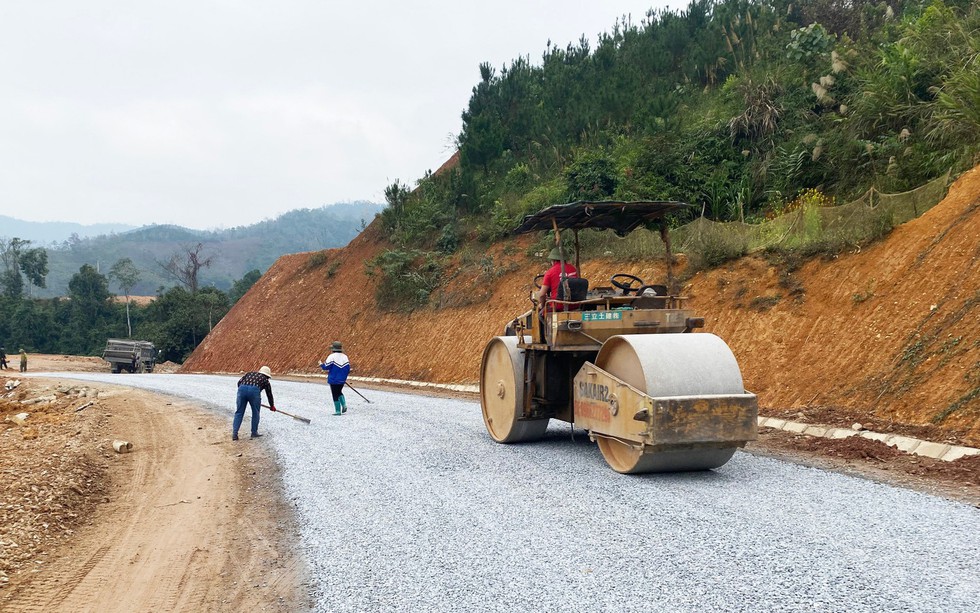 Bắc Kạn: Đường giao thông - động lực phát triển kinh tế nông thôn