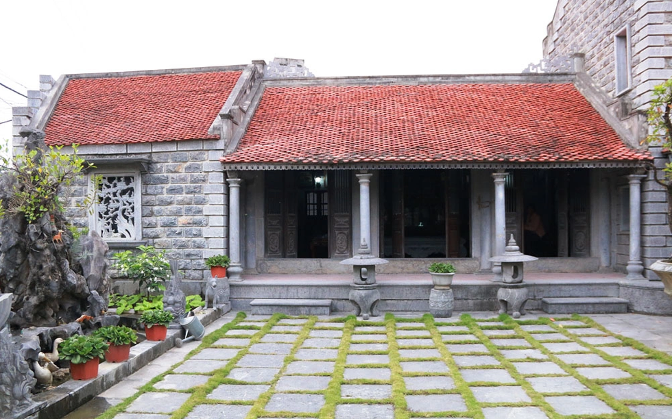 Nhà đá hơn trăm tuổi giữa lòng cố đô, chủ nhân từng tham gia xây dựng ‘kinh đô Công giáo Việt Nam’