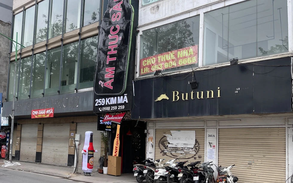 Nhà phố Hà Nội ế khách thuê: Đất vàng trăm triệu/m2 bỏ không cả loạt