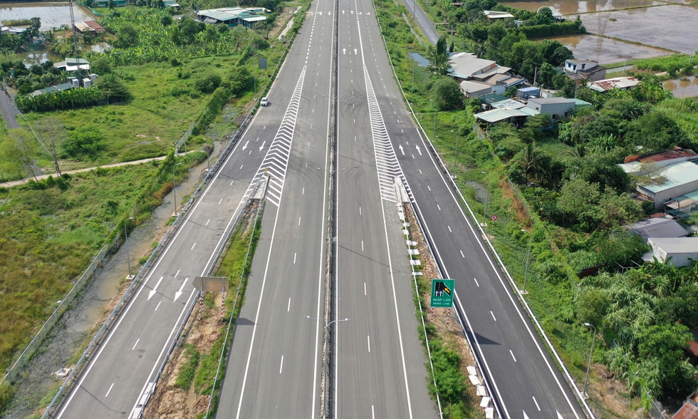 Đề xuất thu phí cao tốc Bến Lức - Long Thành 2.000 đồng/km