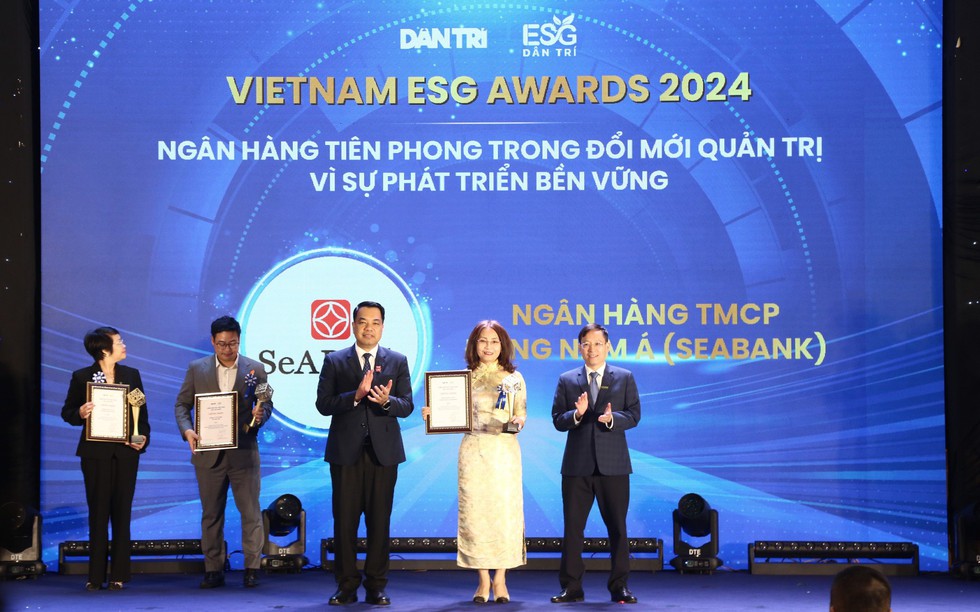 SeABank được vinh danh “Ngân hàng tiên phong trong đổi mới quản trị vì sự phát triển bền vững” tại Vietnam ESG Awards