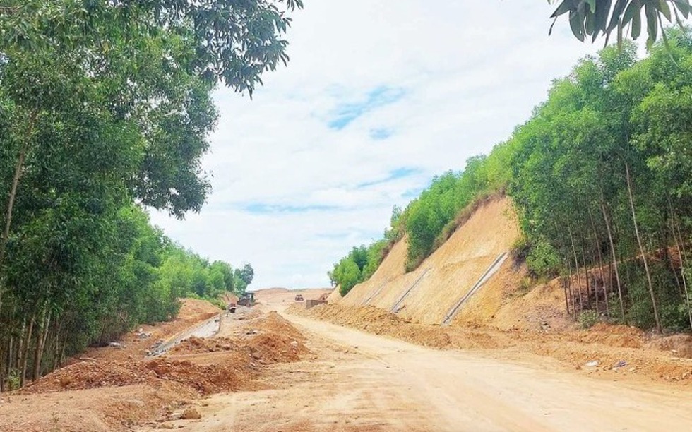 TP trực thuộc Trung ương trẻ nhất Việt Nam thu hồi dự án sân golf gần 2.000 tỷ

