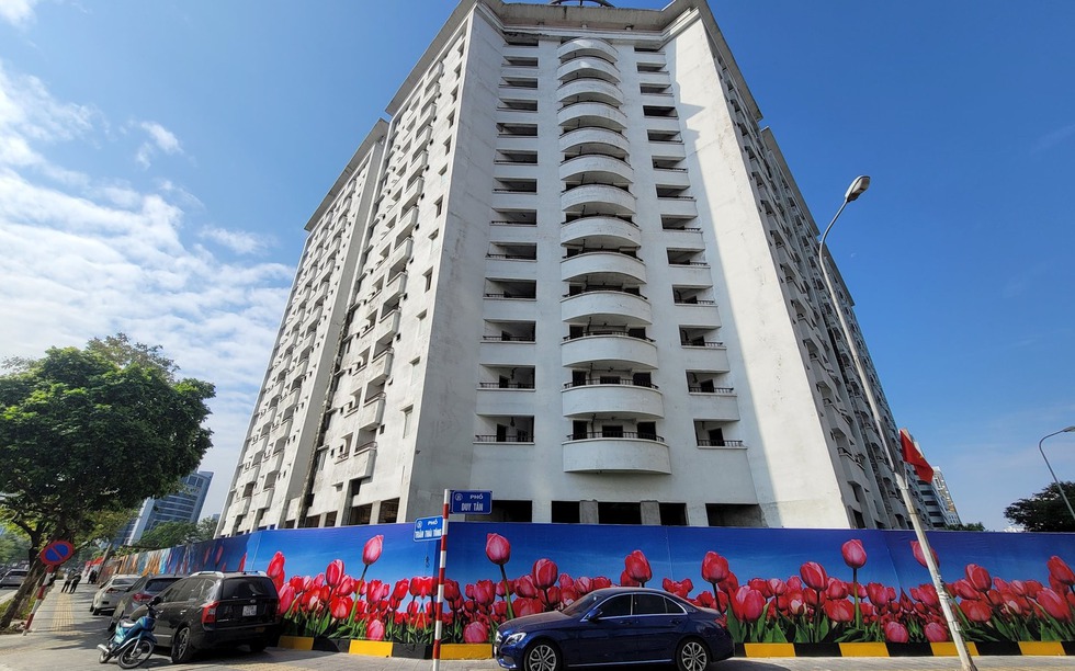 Chỉ 1 năm nữa, chung cư bỏ hoang 12 năm trên ngã tư tấp nập của Thủ đô sẽ đón người dân vào ở