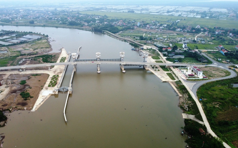 Gần 2 tháng nữa, công trình thuỷ lợi lớn nhất miền Bắc cấp nước sinh hoạt cho hàng vạn dân sẽ về đích