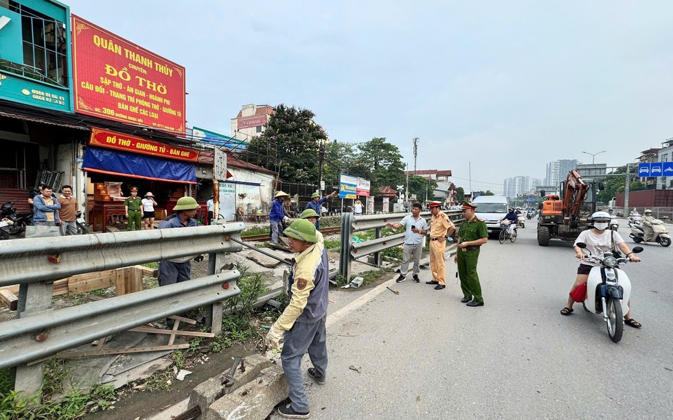 Bất ngờ đóng 5 lối đi tự mở trên tuyến đường sắt Bắc - Nam qua địa bàn Hà Nội