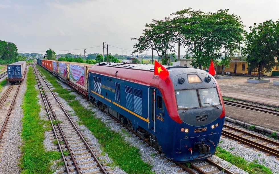 3 doanh nghiệp Nhà nước của Trung Quốc muốn cùng Việt Nam làm dự án đường sắt, cảng biển, vành đai quy mô