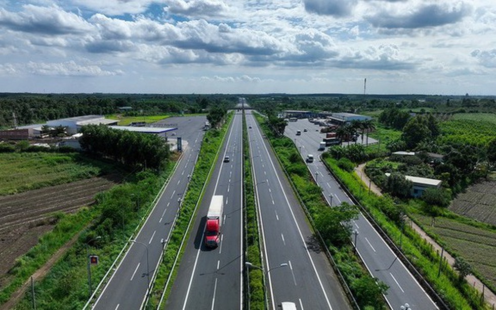 Khẩn cấp ‘lên đời’ cao tốc huyết mạch kết nối đến siêu sân bay của Việt Nam