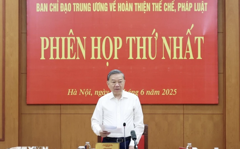 Tổng Bí thư: Hoàn thiện thể chế pháp luật phải mở đường cho kiến tạo phát triển