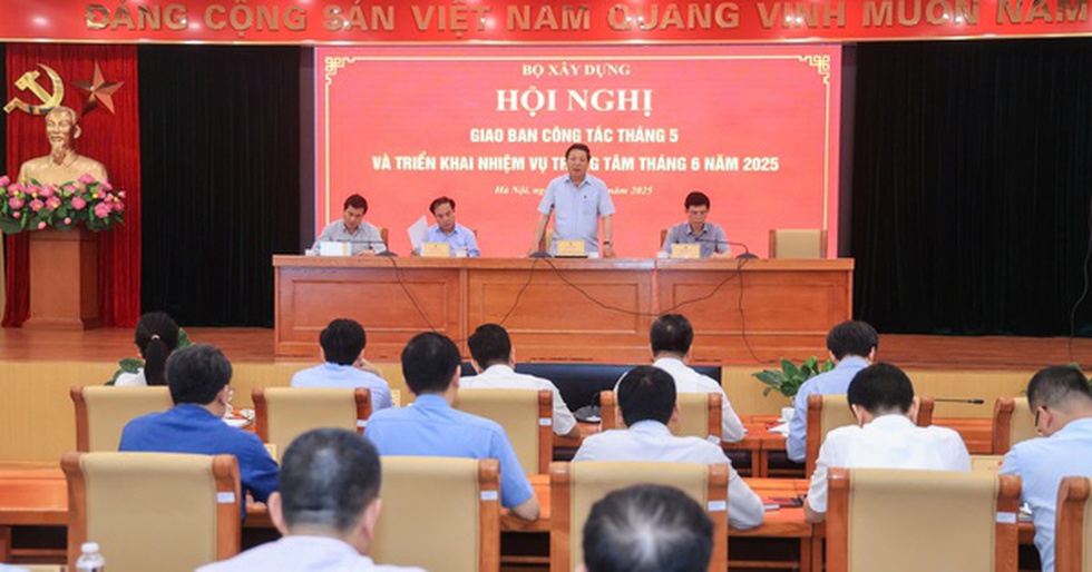 Bộ Xây dựng xem xét cắt, giảm 278/421 thủ tục hành chính, tương đương 66%