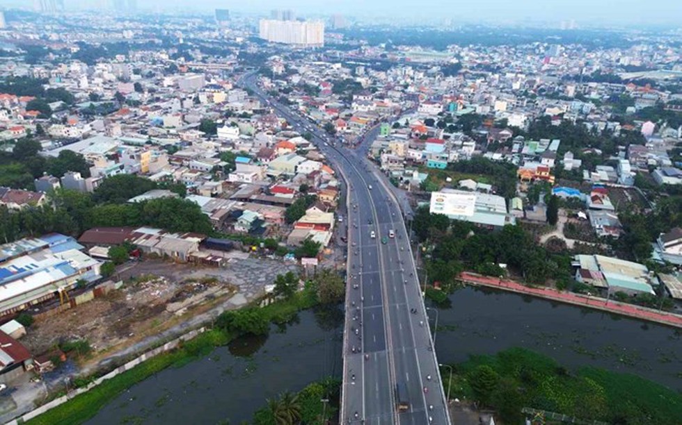 Tỉnh giàu nhất Việt Nam sáp nhập vào TP. HCM chi 21.000 tỷ mở rộng, xây đường trên cao cho tuyến quốc lộ nối thẳng biên giới
