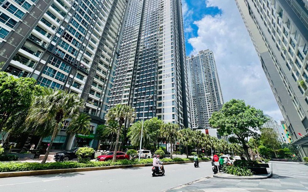 Giá 100 triệu đồng/m2: Từ ‘xa xỉ’ thành ‘bình dân’ trên thị trường chung cư Hà Nội