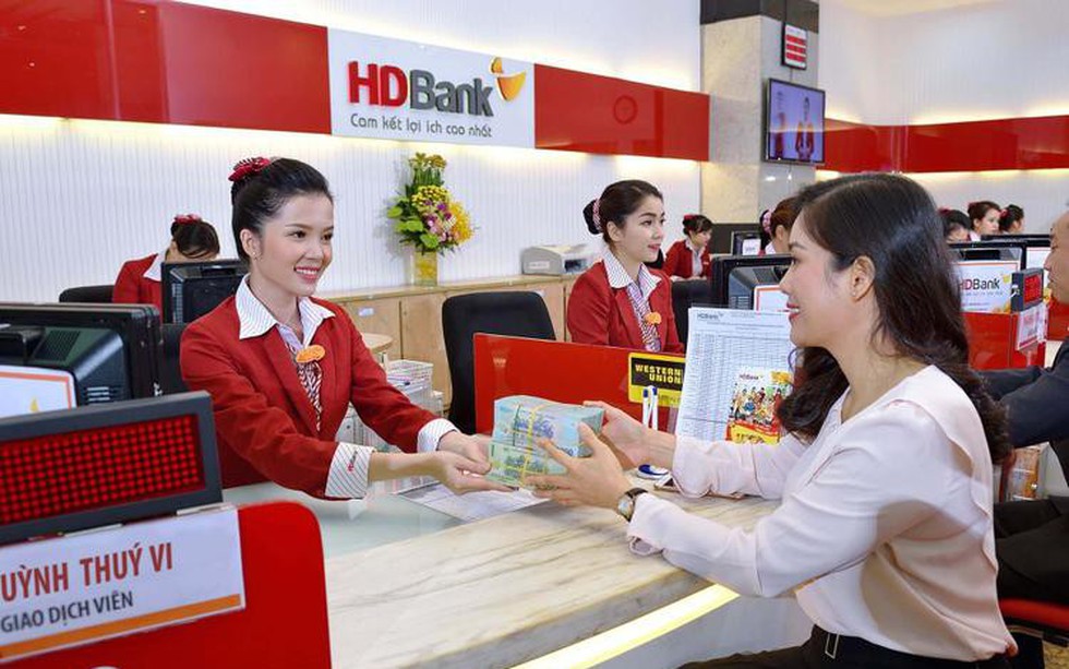 100 triệu gửi ngân hàng HDBank lãi suất bao nhiêu năm 2025?