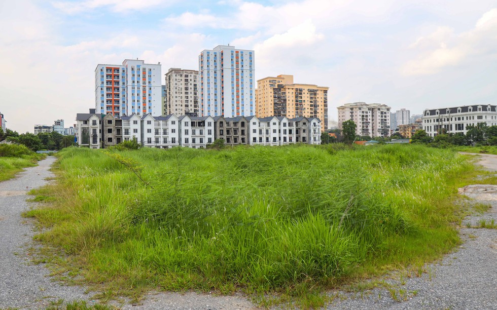 Hà Nội: Cận cảnh khu "đất vàng" làm Khu đô thị Thịnh Liệt bỏ hoang hơn 2 thập kỷ