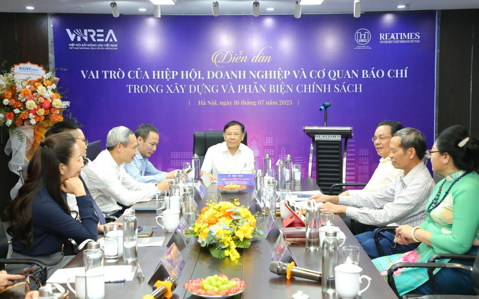 Diễn đàn “Vai trò của Hiệp hội, Doanh nghiệp và Cơ quan báo chí trong xây dựng và phản biện chính sách”