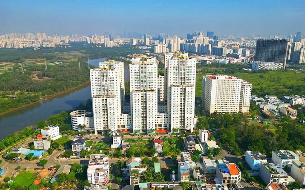 Thị trường bất động sản quý II/2025: Nhà ở cao cấp ‘chiếm sóng’, nhu cầu thực chật vật tìm chỗ đứng