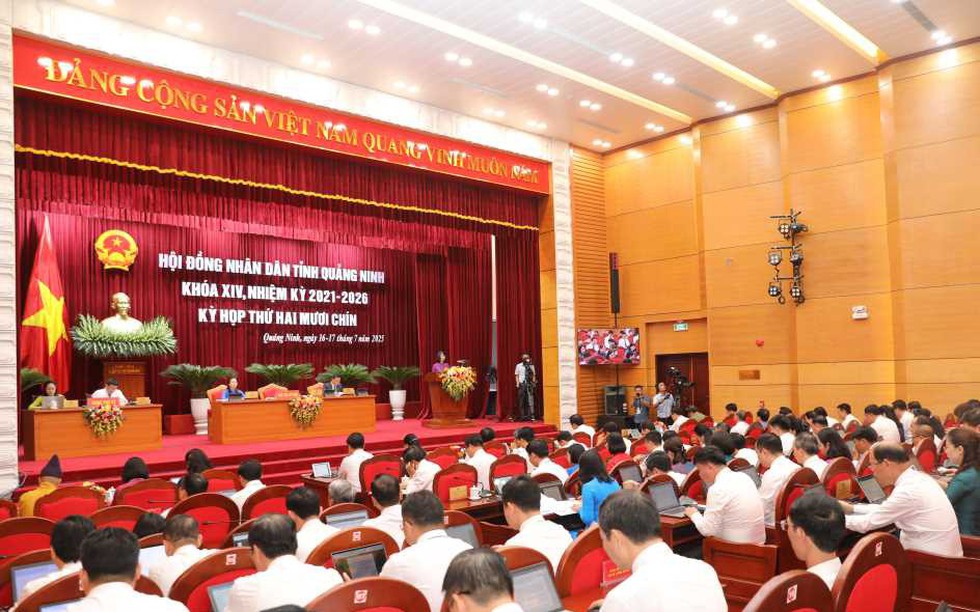 Quảng Ninh: Khai mạc Kỳ họp thứ 29 HĐND tỉnh khóa XIV