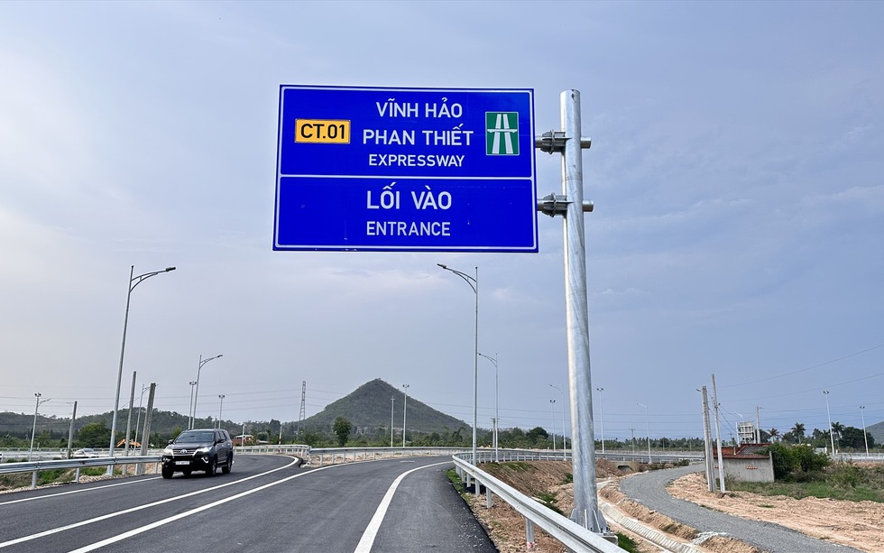 Đề xuất lắp camera giám sát, bổ sung làn dừng khẩn cấp trên cao tốc gần 11.000 tỷ