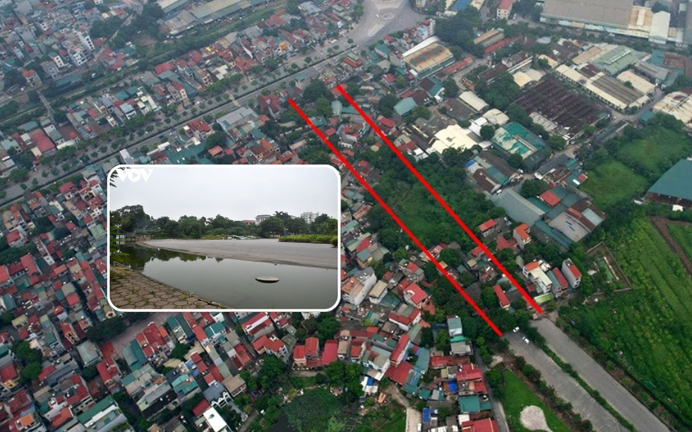 Tuyến đường hơn 20 năm đắp chiếu giữa Thủ đô: Đầy cỏ dại, thường xuyên ngập úng, người dân mong sớm được đền bù