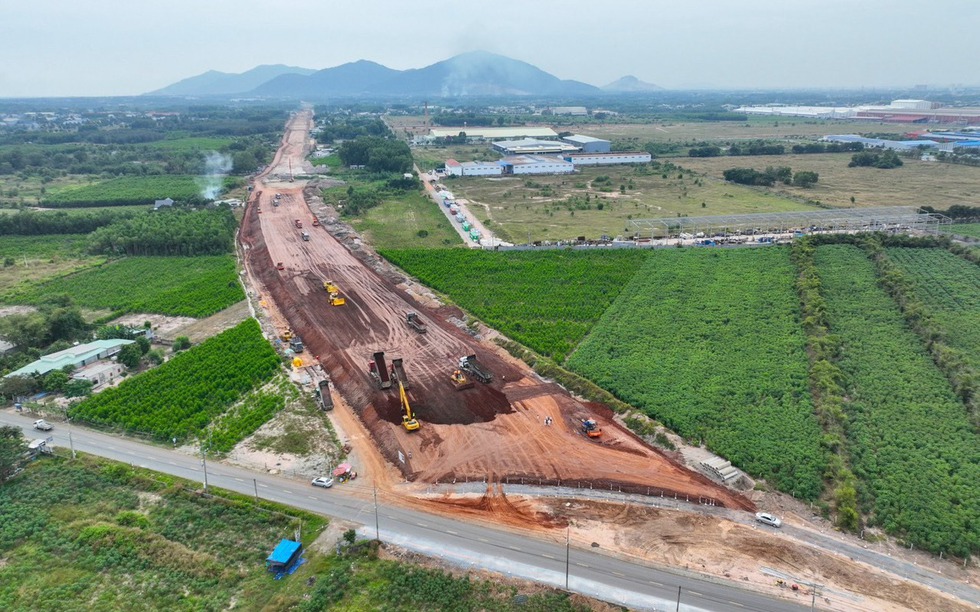 Nhiều nhà thầu chậm tiến độ tại dự án cao tốc gần 18.000 tỷ kết nối sân bay Long Thành