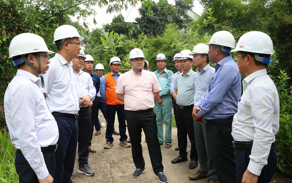 Dồn lực đưa Dự án đường dây 220kV đấu nối Nghĩa Lộ - Việt Trì về đích