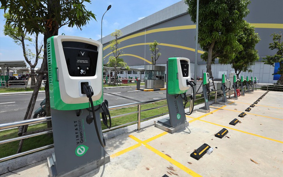 Lộ diện 4 vị trí đầu tiên làm bãi đỗ xe tích hợp trạm sạc điện dọc Vành đai 1 Hà Nội