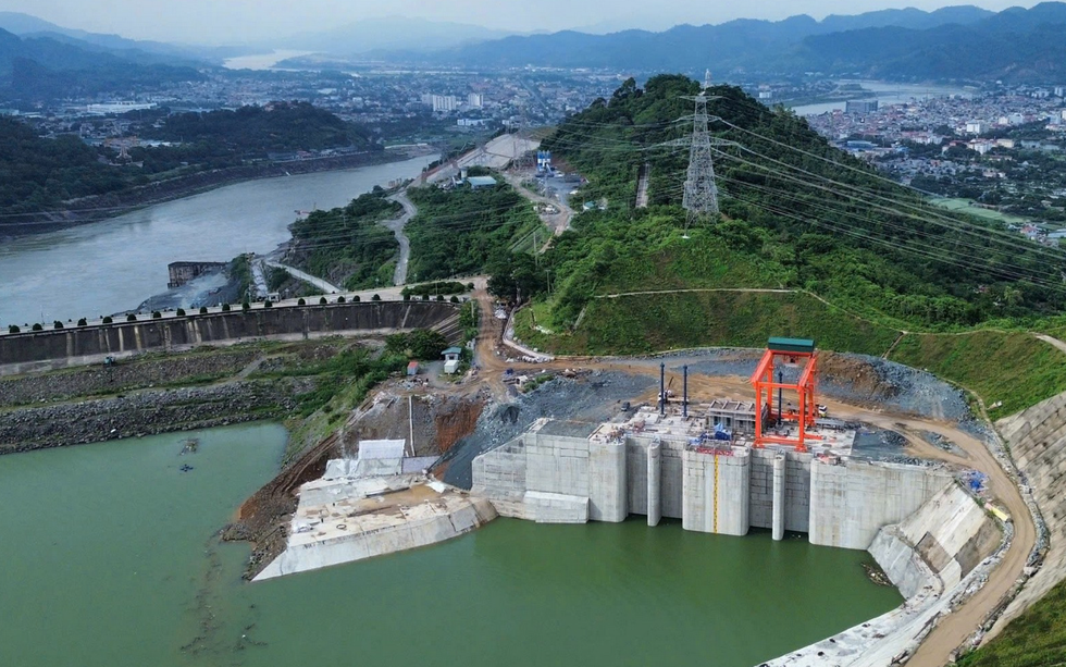 Công trình thủy điện mở rộng có quy mô lớn nhất đất nước: Hạng mục hầm dẫn nước lớn nhất Việt Nam vượt tiến độ 2 tháng