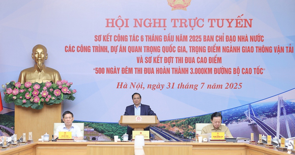 Thủ tướng: Phải dứt khoát hoàn thành mục tiêu 3.000km cao tốc