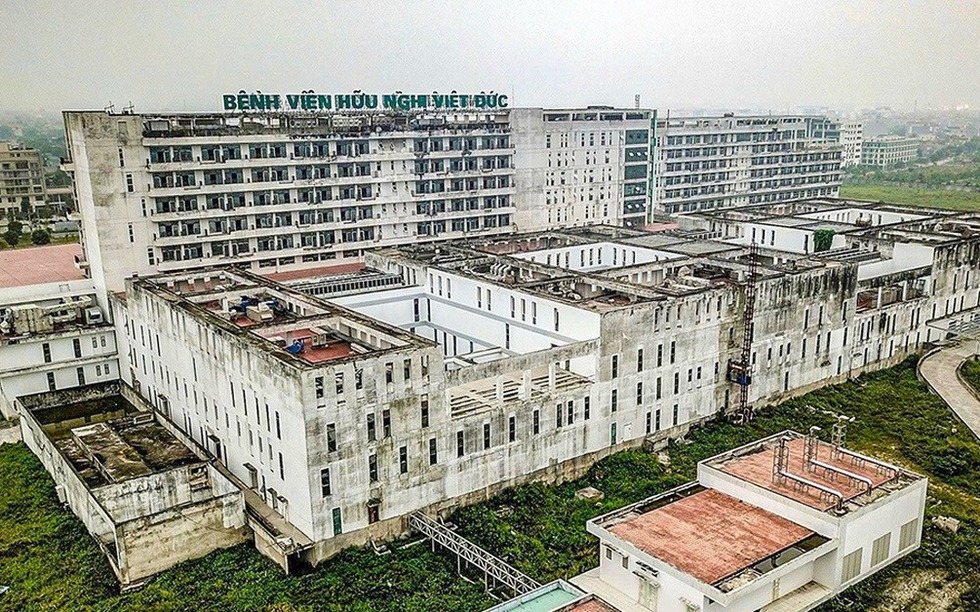 Hai bệnh viện hạng đặc biệt của Việt Nam vẫn gặp khó khi sắp đi vào vận hành sau 10 năm bỏ hoang