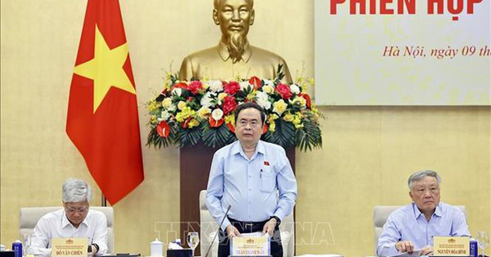 Phiên họp thứ nhất Hội đồng Bầu cử quốc gia