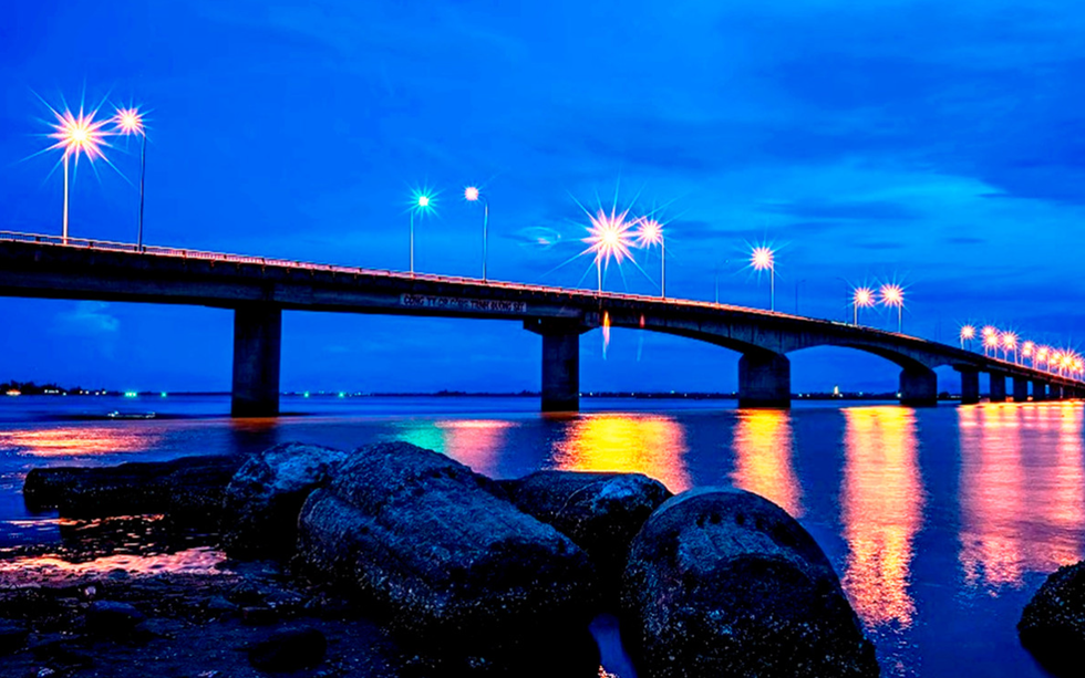 Cây cầu đường bộ vượt đầm phá lớn nhất Đông Nam Á của Việt Nam sắp đổi tên sau gần 20 năm hoạt động