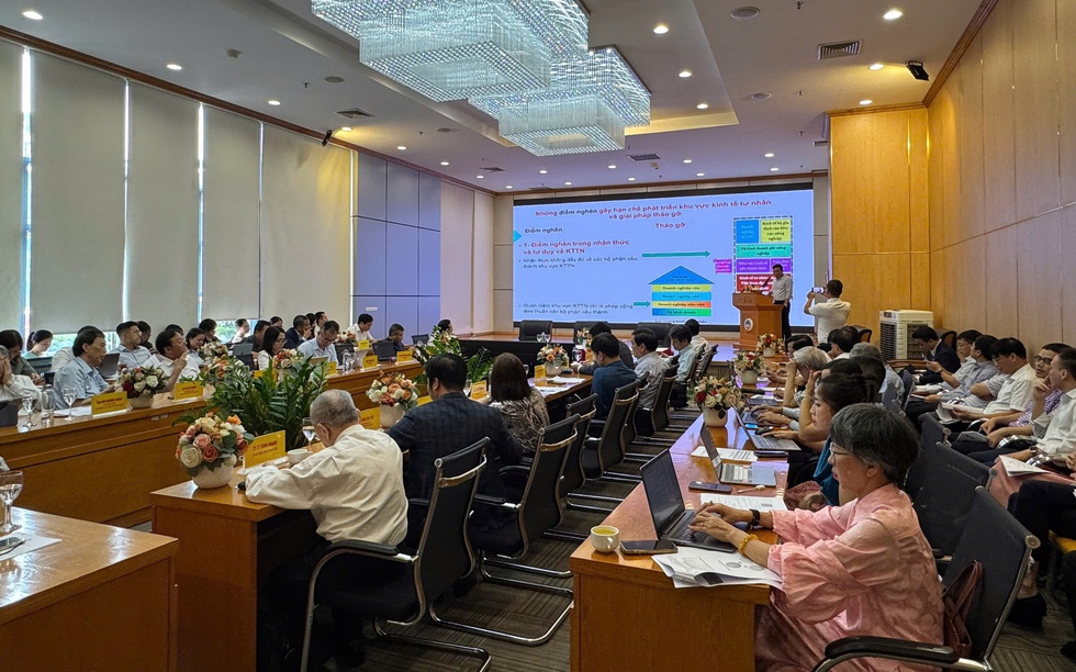 Xây dựng mô hình phát triển bao trùm và hoàn thiện hệ thống chính sách để thúc đẩy khu vực kinh tế tư nhân