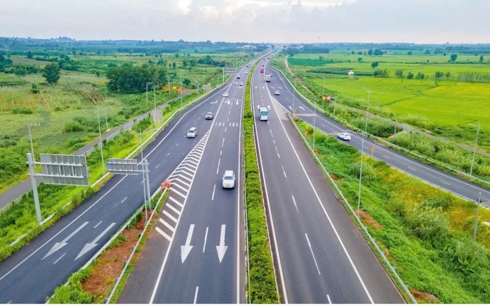 Diễn biến mới nhất về dự án mở rộng tuyến cao tốc từng hiện đại nhất Việt Nam