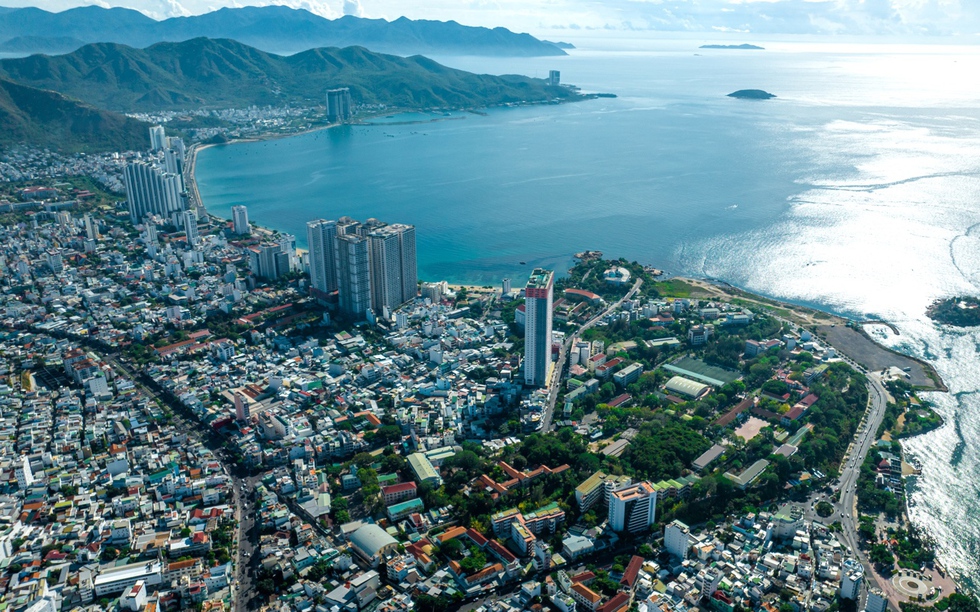 Hiệu ứng “vết dầu loang”, cú hích tăng giá bất động sản trung tâm Nha Trang sau sáp nhập