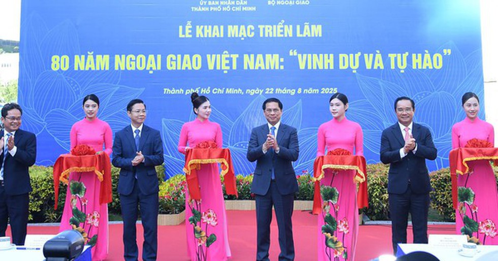 Khai mạc Triển lãm '80 năm Ngoại giao Việt Nam: Vinh dự và tự hào'