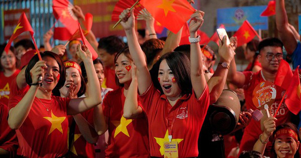 Tặng 100.000 đồng/người cho toàn dân ăn Tết Độc lập