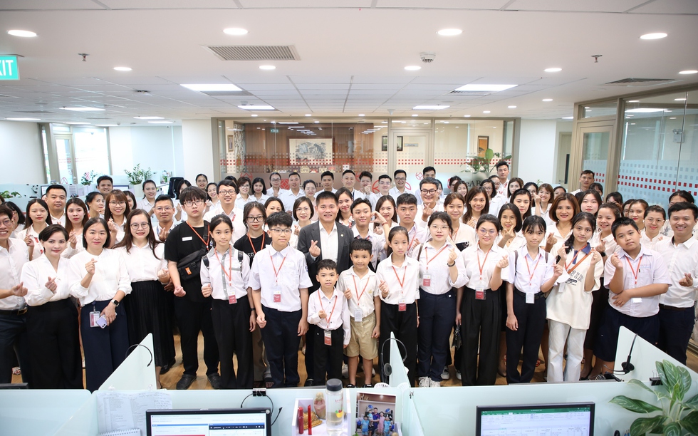 Quỹ Ươm mầm ước mơ SeABank nhận đỡ đầu thêm 10 học sinh nghèo hiếu học: Nối dài hành trình 10 năm gieo mơ ước