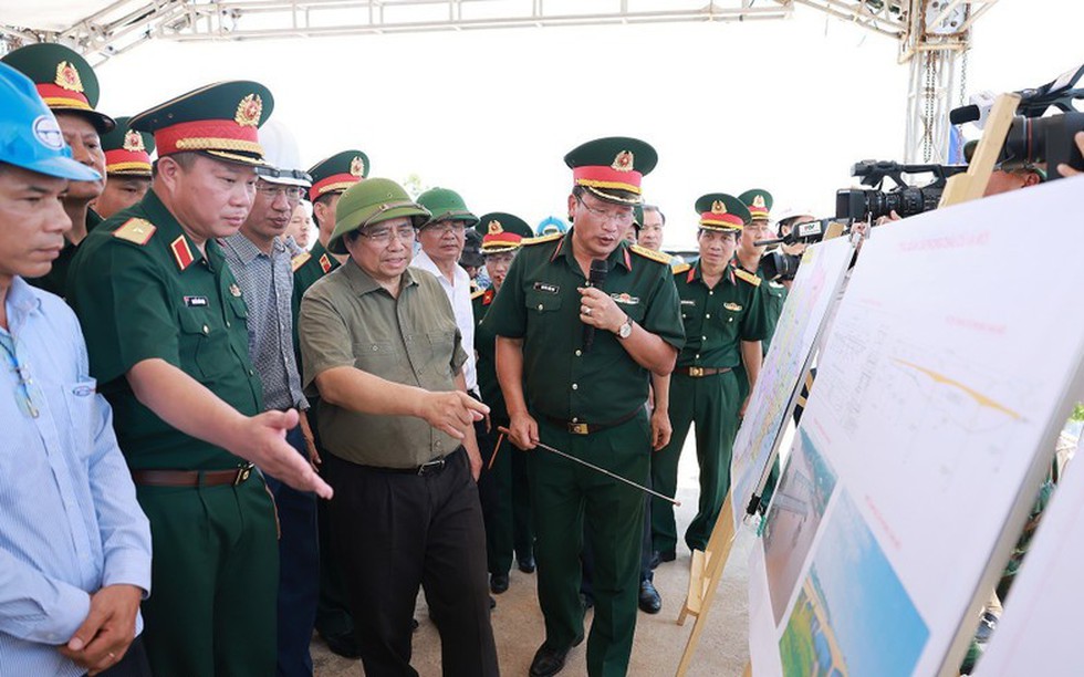 Thủ tướng kiểm tra, thúc đẩy triển khai các dự án hạ tầng trên địa bàn Phú Thọ