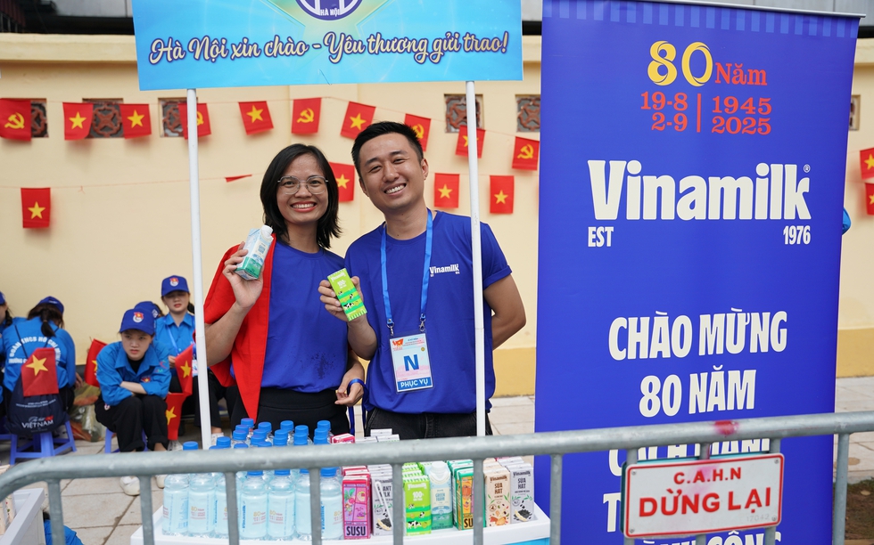 Mừng 80 năm Quốc khánh, Vinamilk tiếp thêm dinh dưỡng cho các lực lượng diễu binh diễu hành và người dân tham gia đại lễ